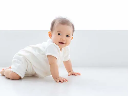 発育状態 大きさの目安 体重:5~10kg <ムーニーマンMおすわり・はいはい 対応>