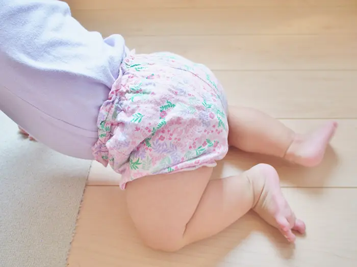 【医師監修】新生児・赤ちゃんのうんちの回数の目安を月齢別に解説!回数が多くても大丈夫?