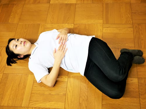 妊婦の腰痛 原因と対処法 マッサージの方法とは おむつのムーニー 公式 ユニ チャーム