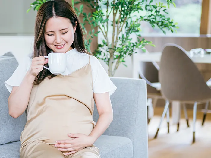 妊娠中期はいつから?赤ちゃんの様子や特徴、過ごし方のポイントを解説