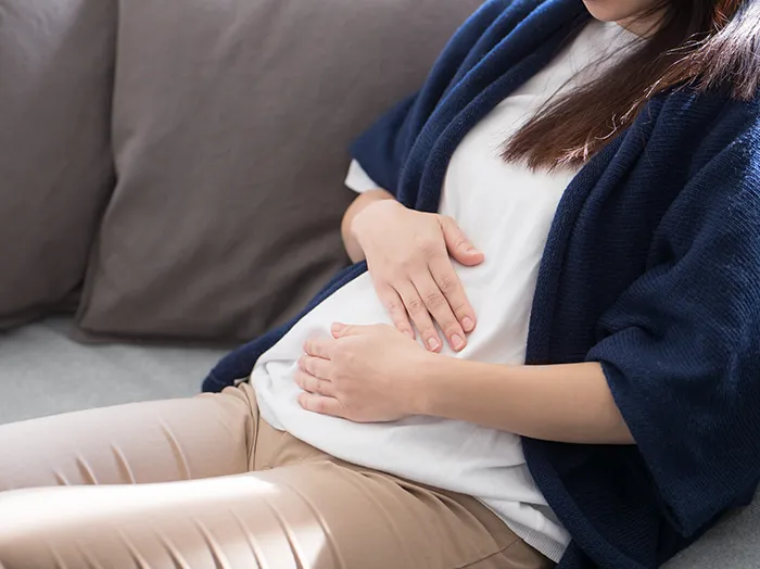 妊娠中のおなかの膨らみ方は?いつから変化する?どこから?