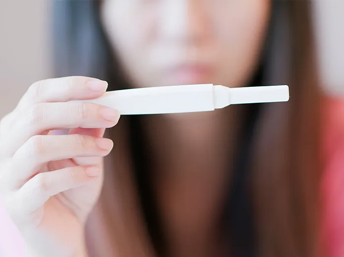 【医師監修】妊娠検査薬は最短でいつから検査できる?早期妊娠検査薬についても解説!