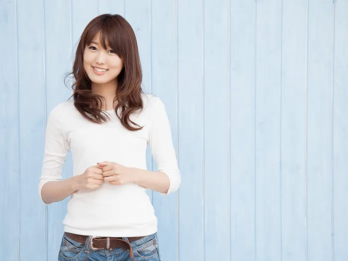 妊娠初期のおりものの変化とは?生理前・性感染症との違いや色・量の特徴を解説