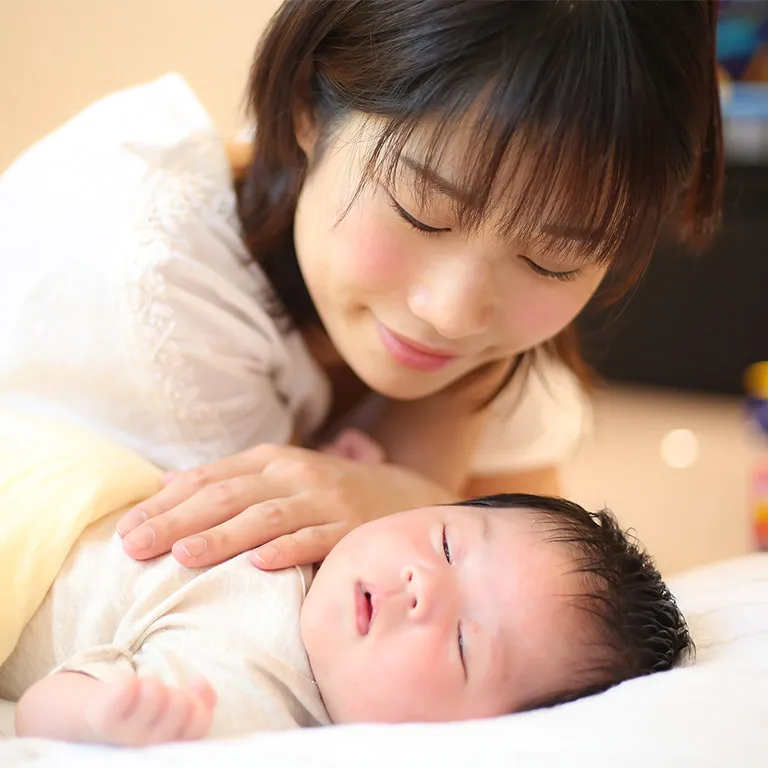 赤ちゃんの寝かしつけ方について